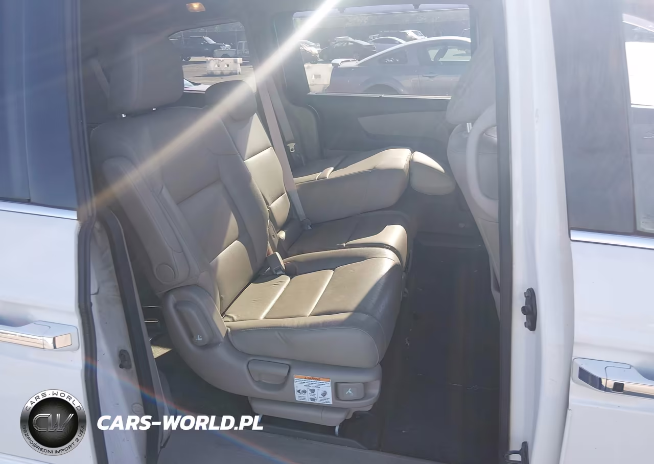 2017 Honda Odyssey Touring-Touring Elite VIN:5FNRL5H94HB002622 - 8