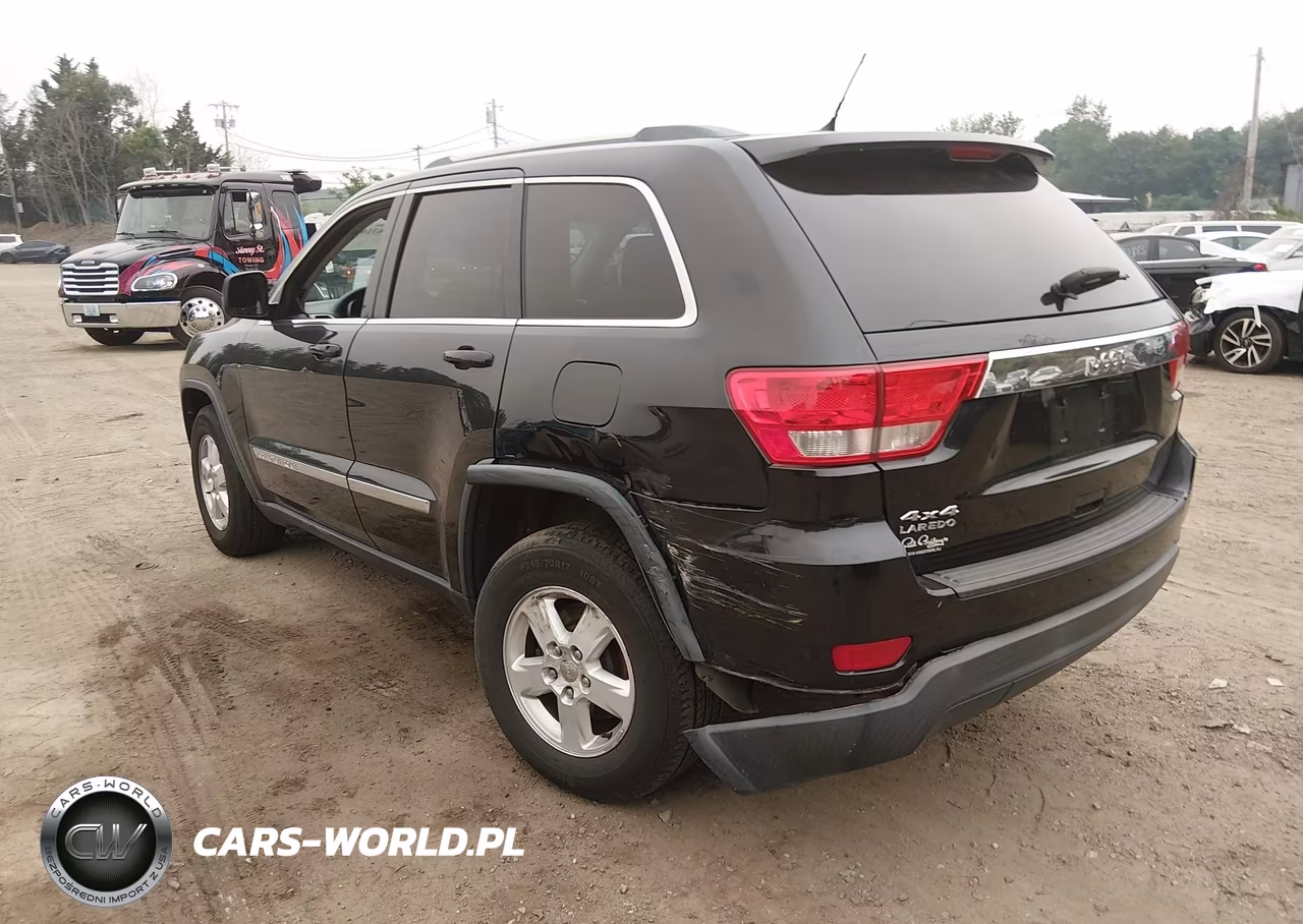2012 Jeep Grand Cherokee Laredo VIN:1C4RJFAG7CC341367 - 3