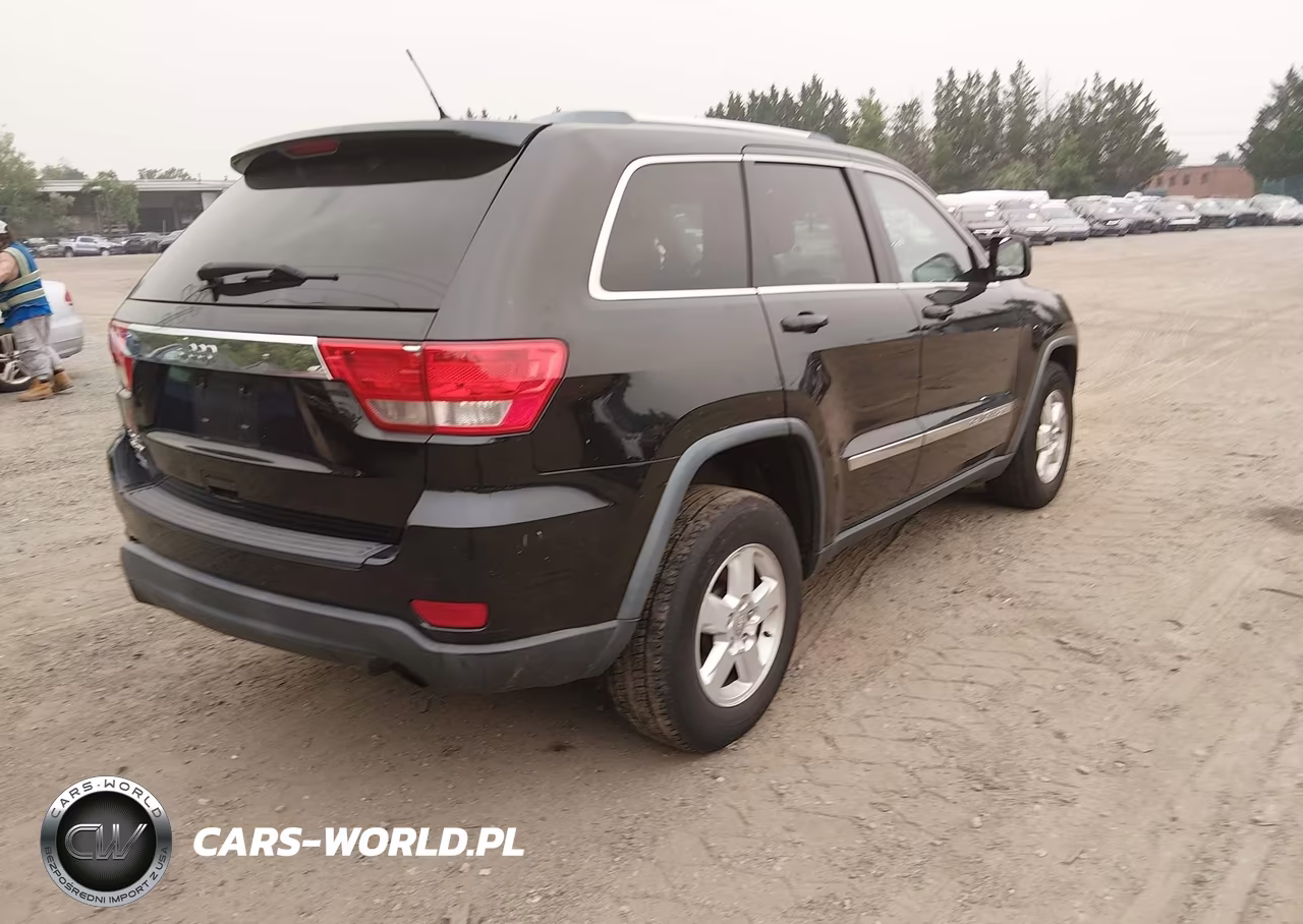 2012 Jeep Grand Cherokee Laredo VIN:1C4RJFAG7CC341367 - 4