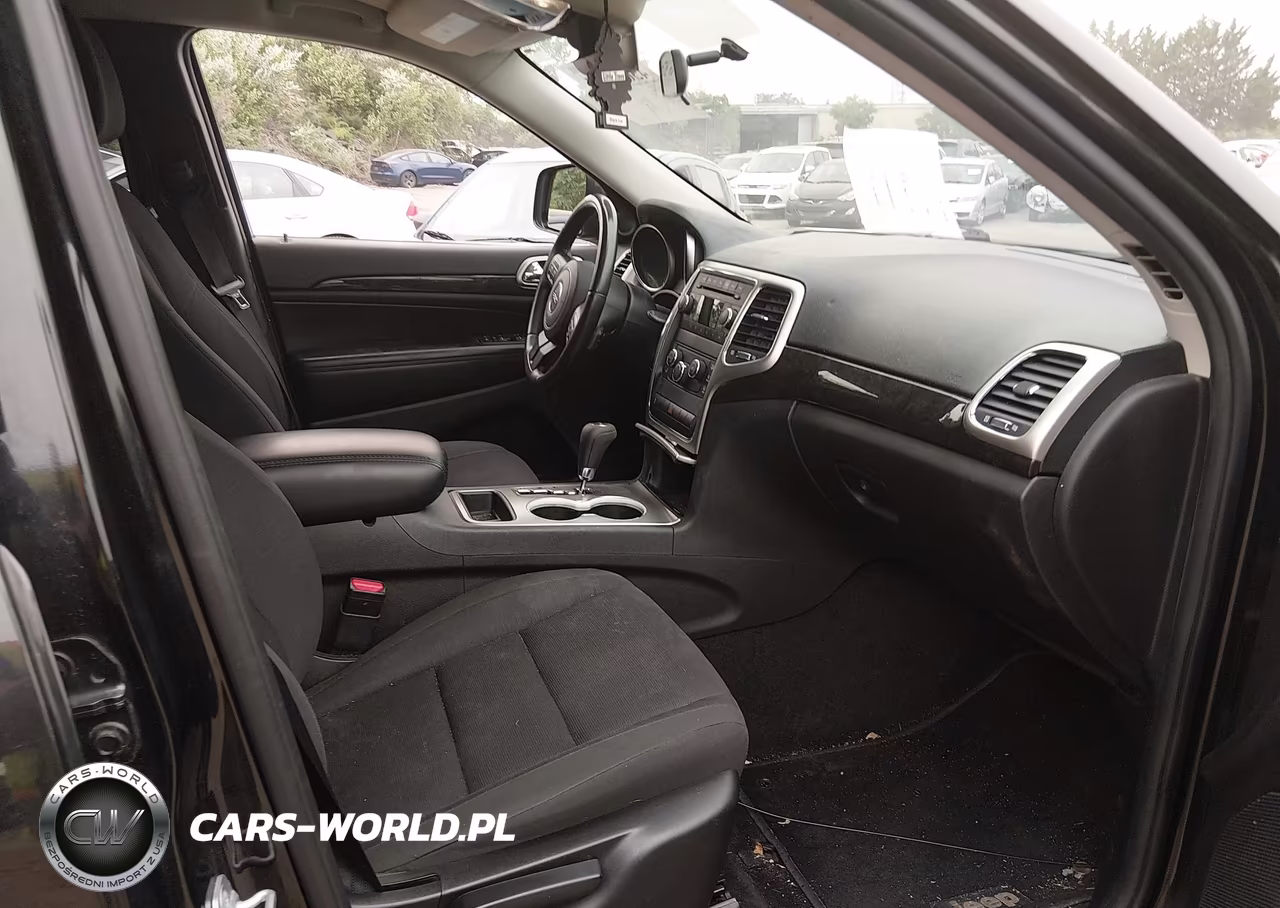 2012 Jeep Grand Cherokee Laredo VIN:1C4RJFAG7CC341367 - 5
