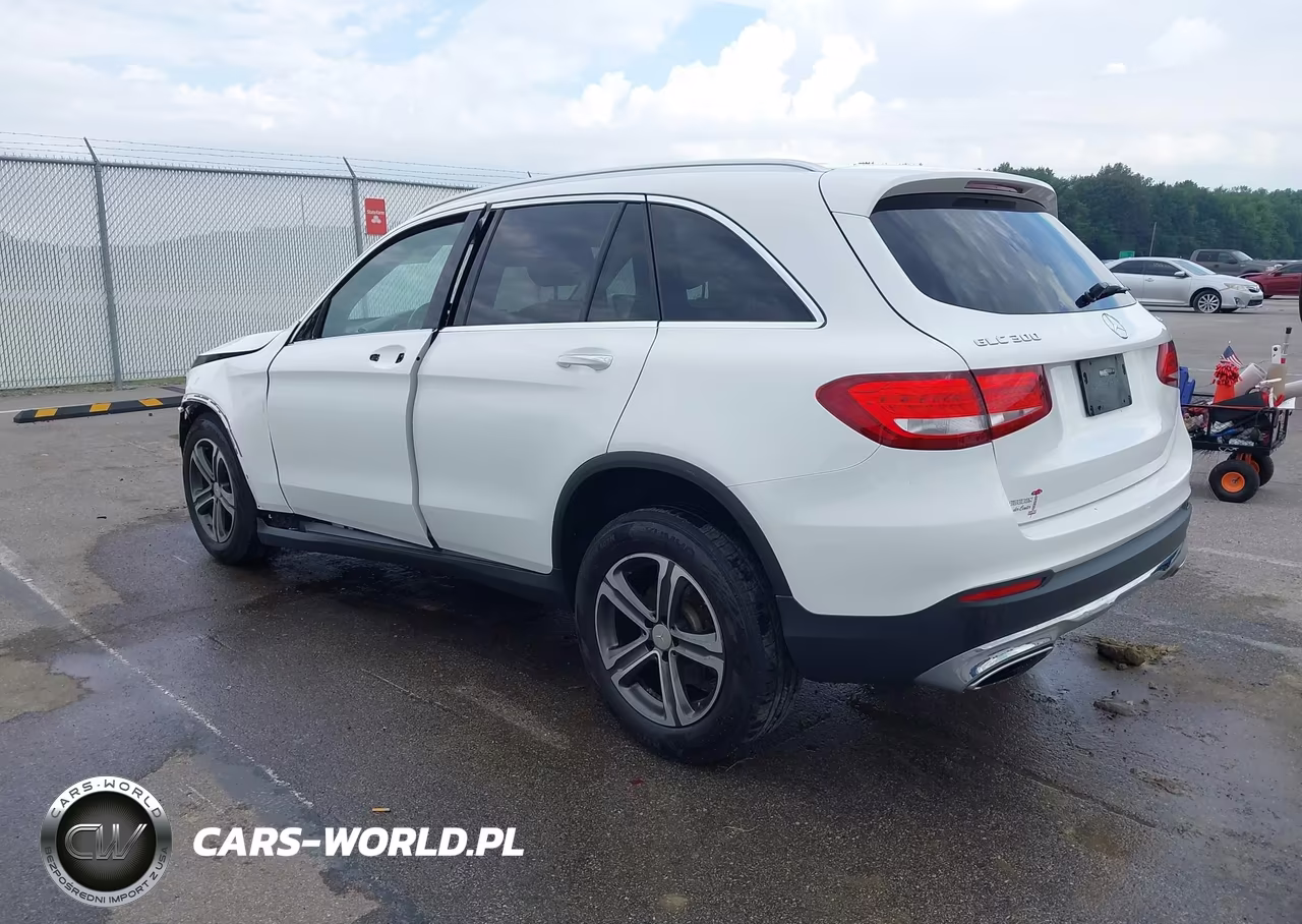 2017 Mercedes-Benz Glc 300 4Matic VIN:WDC0G4KB5HF122387 - 3