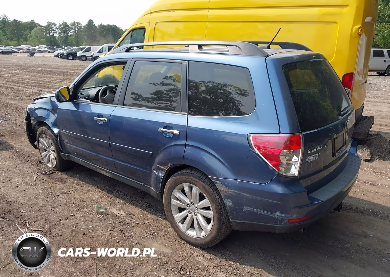 2013 Subaru Forester 2.5X Limited VIN:JF2SHAEC2DH427523 - 3