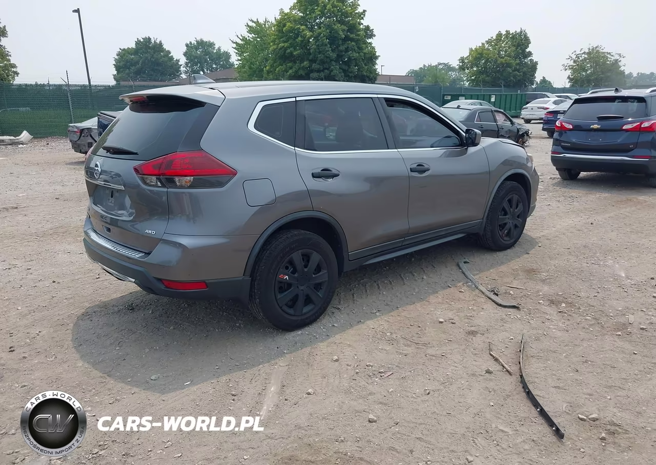 2018 Nissan Rogue S VIN:KNMAT2MV9JP543109 - 4