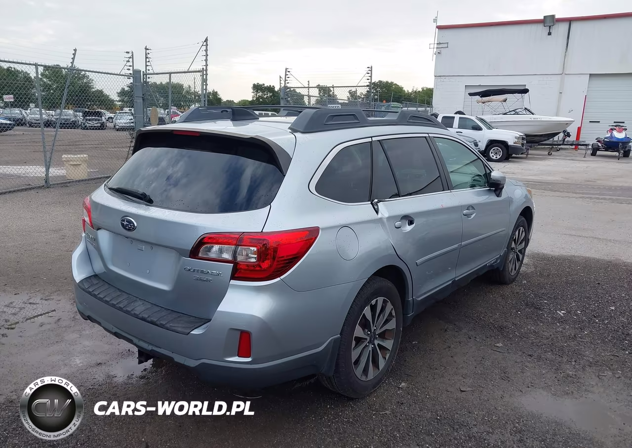 2016 Subaru Outback 3.6R Limited VIN:4S4BSENC2G3231618 - 4
