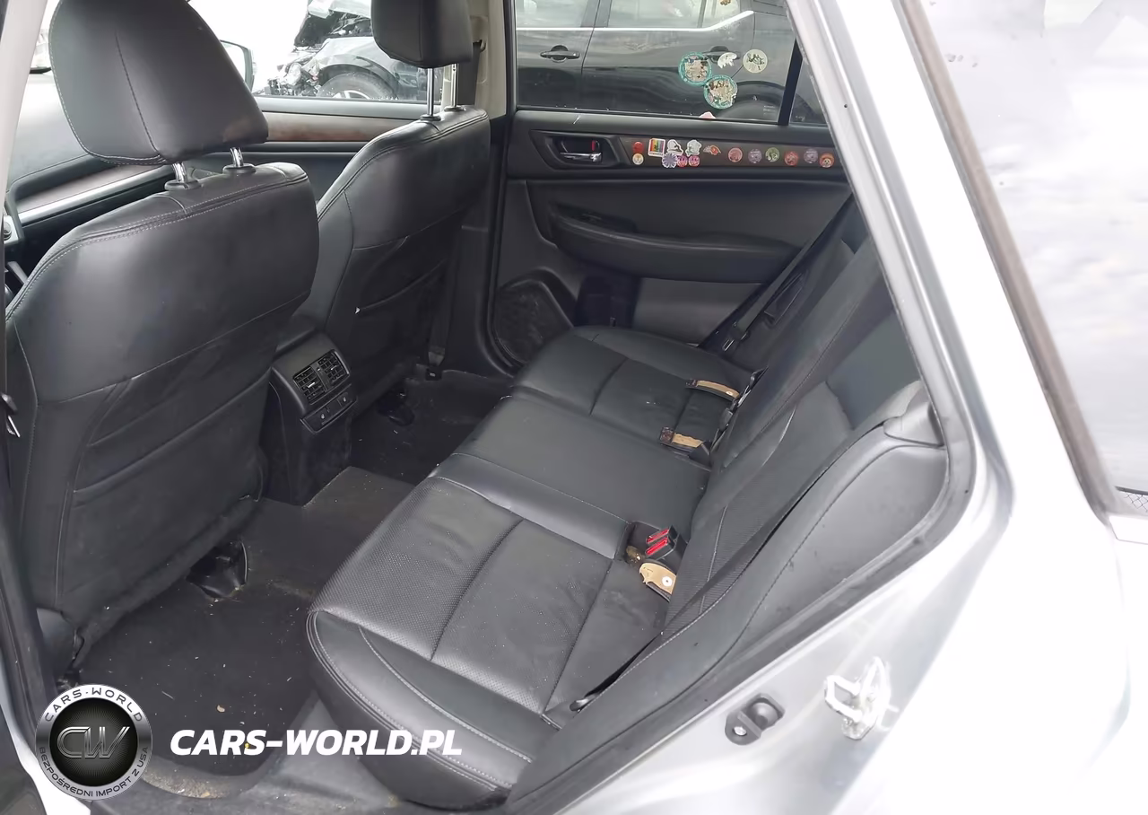 2016 Subaru Outback 3.6R Limited VIN:4S4BSENC2G3231618 - 8