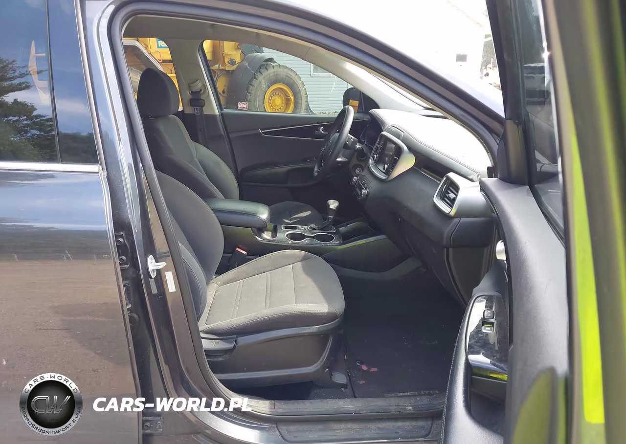 2019 Kia Sorento 3.3L Lx VIN:5XYPGDA55KG488757 - 5