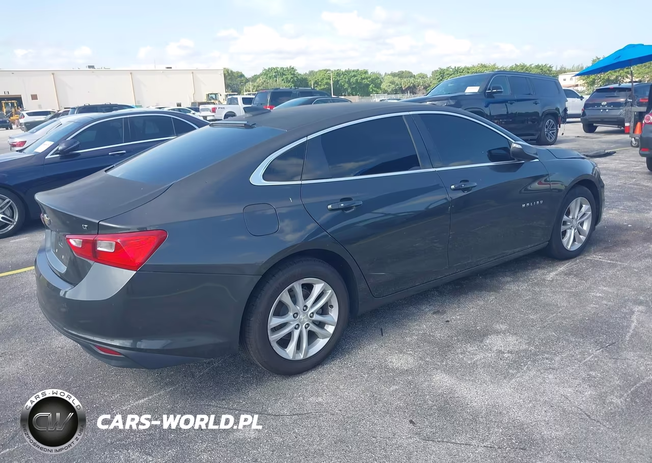 2018 Chevrolet Malibu Lt VIN:1G1ZD5ST2JF148917 - 4