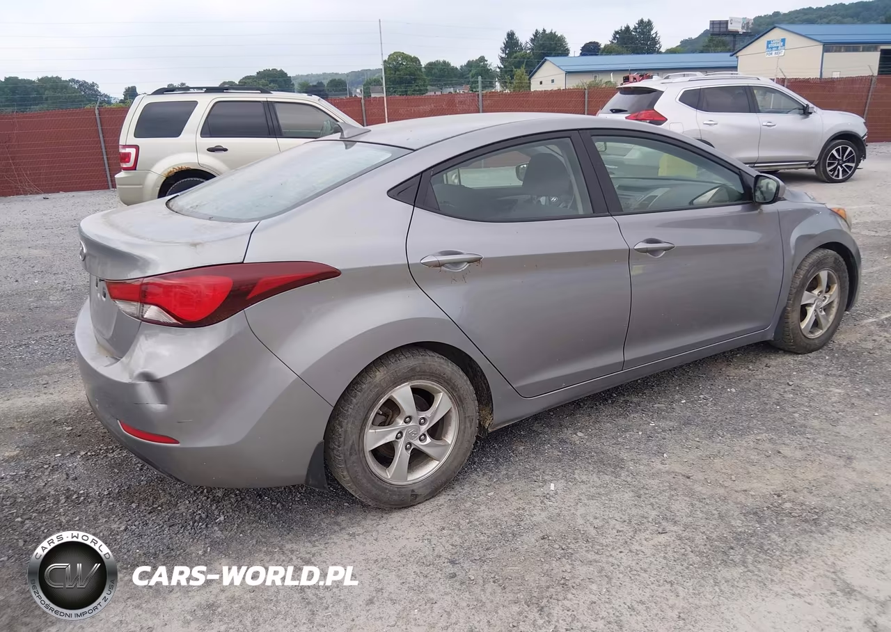 2015 Hyundai Elantra Se VIN:KMHDH4AE3FU452680 - 4