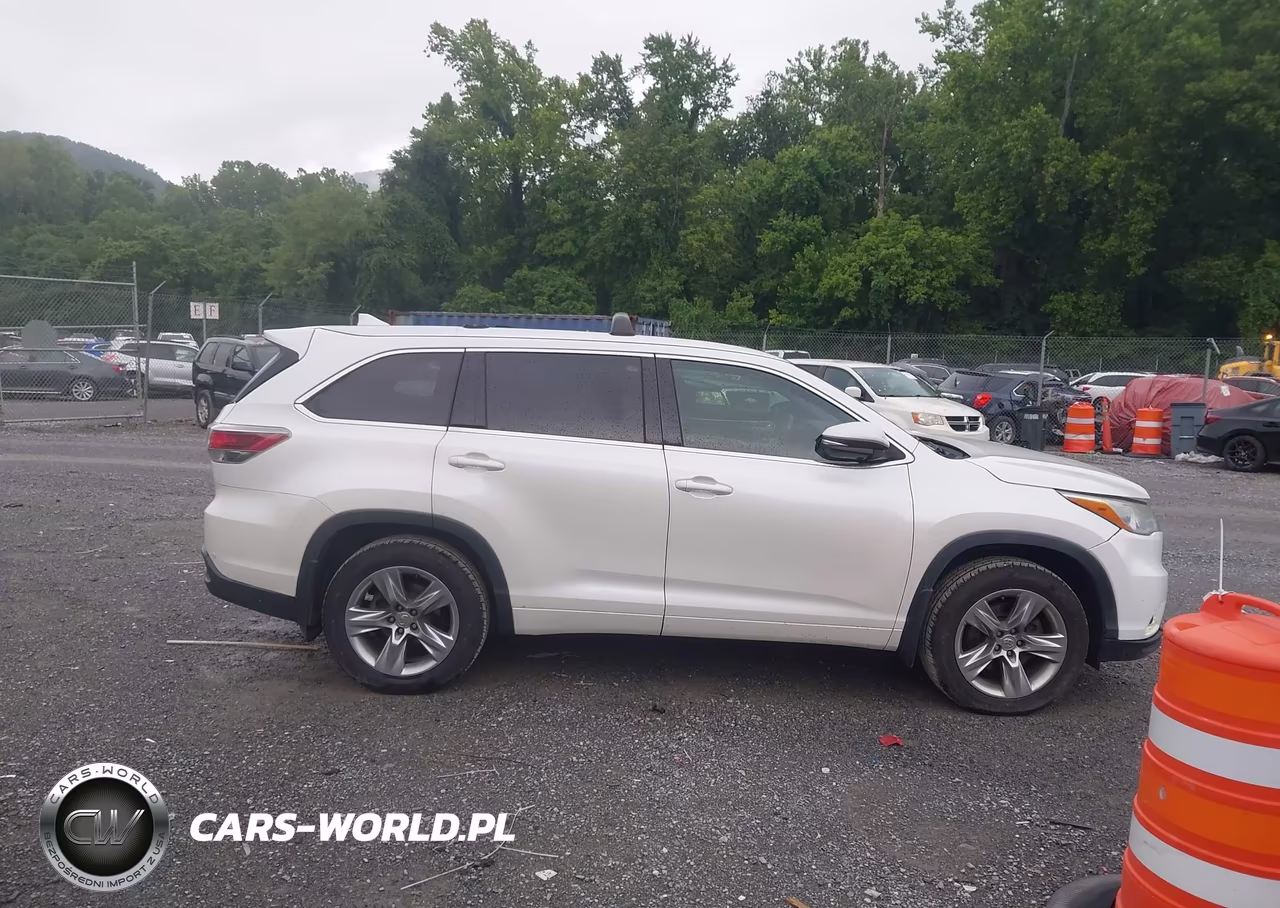 2015 Toyota Highlander Limited Platinum V6 VIN:5TDDKRFH9FS133617 - 13