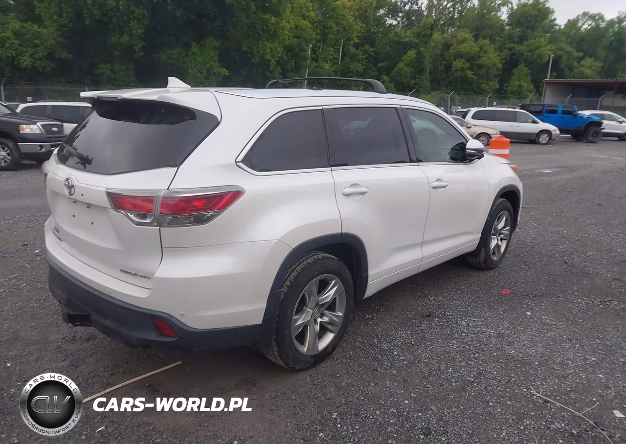 2015 Toyota Highlander Limited Platinum V6 VIN:5TDDKRFH9FS133617 - 4
