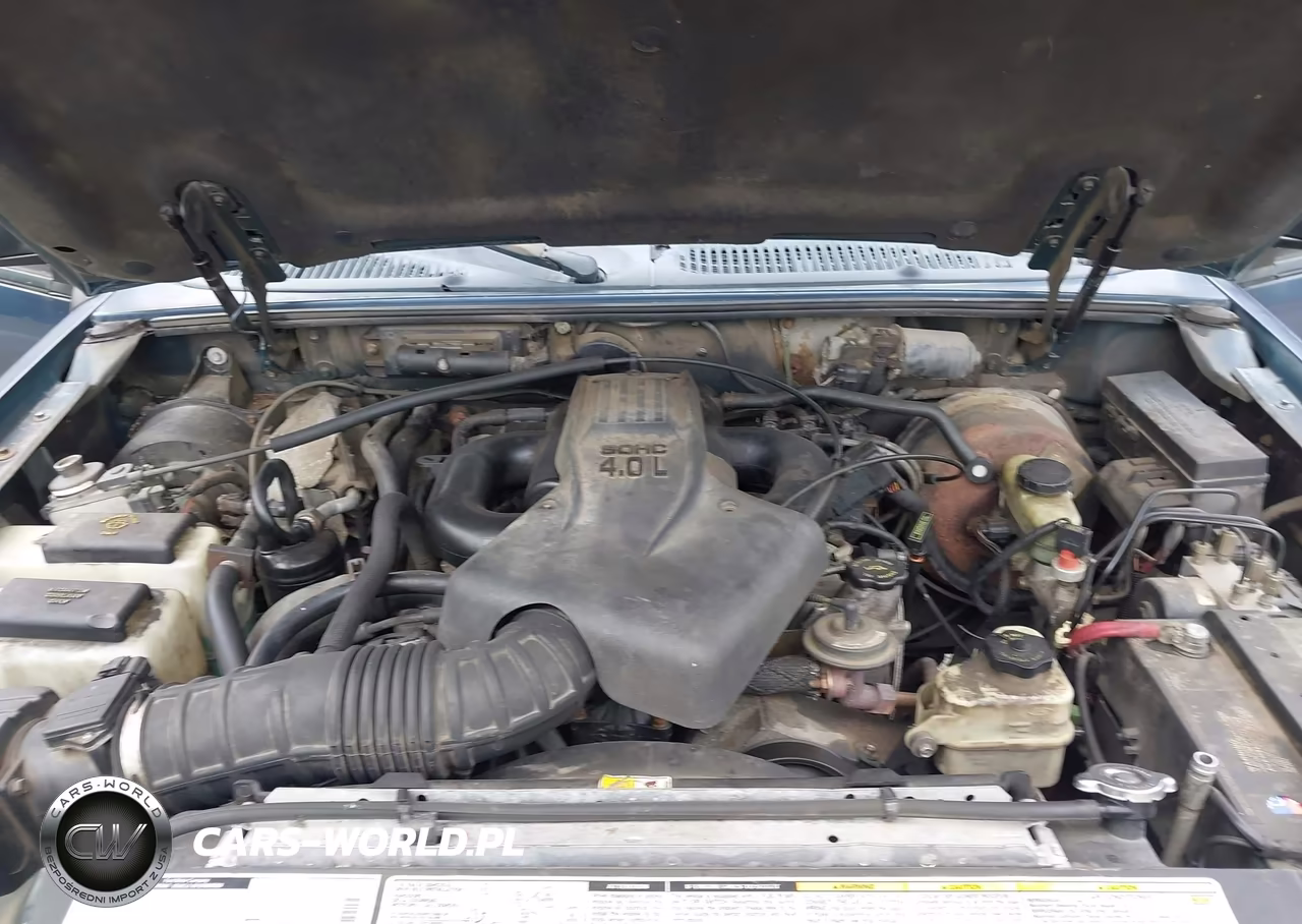 2000 Ford Explorer Sport VIN:1FMYU70E2YUB04212 - 10