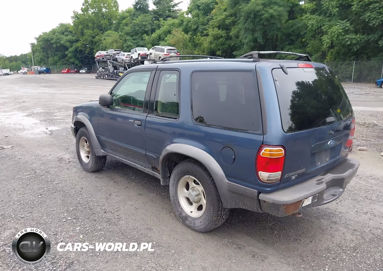 2000 Ford Explorer Sport VIN:1FMYU70E2YUB04212 - 3