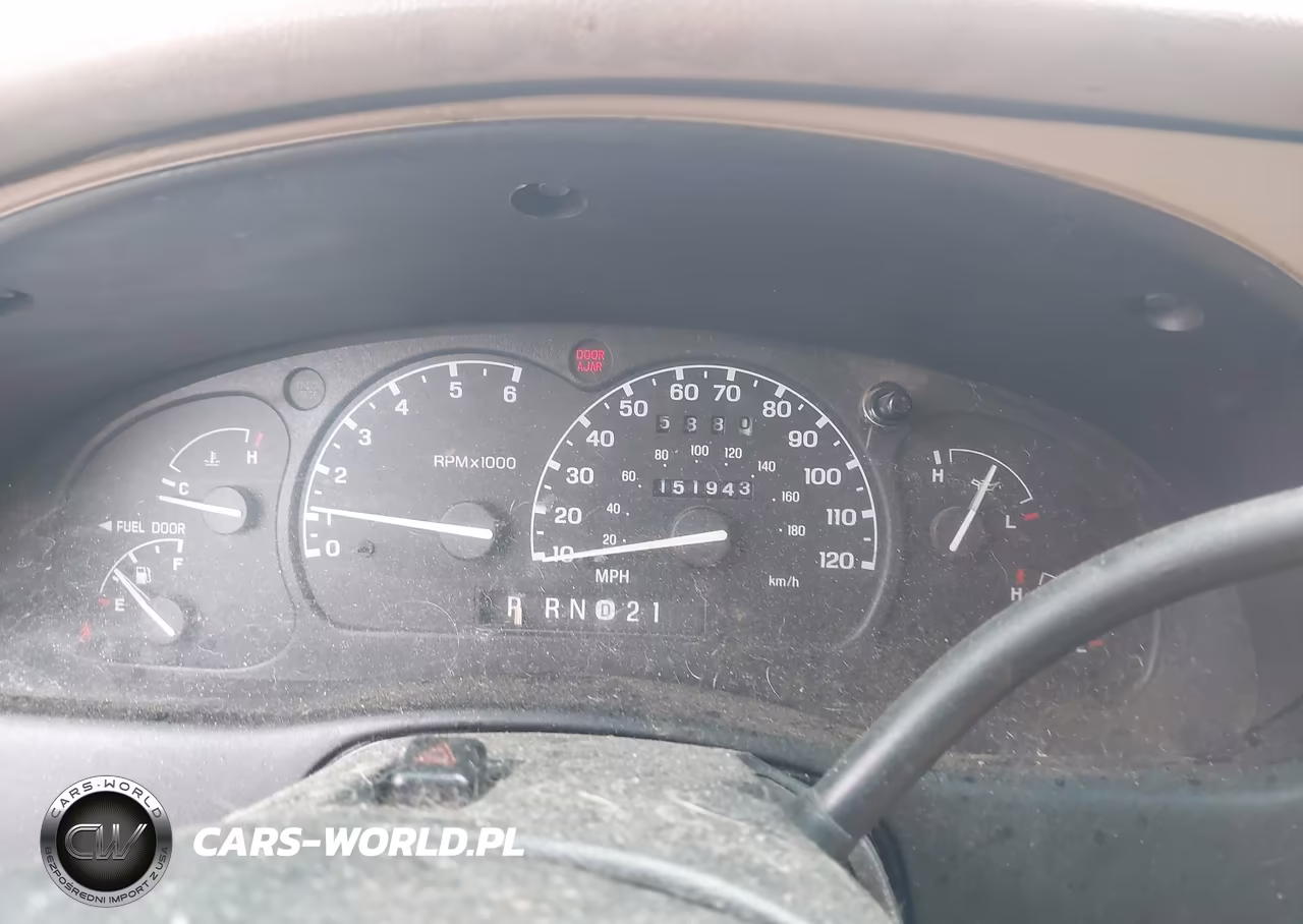 2000 Ford Explorer Sport VIN:1FMYU70E2YUB04212 - 7