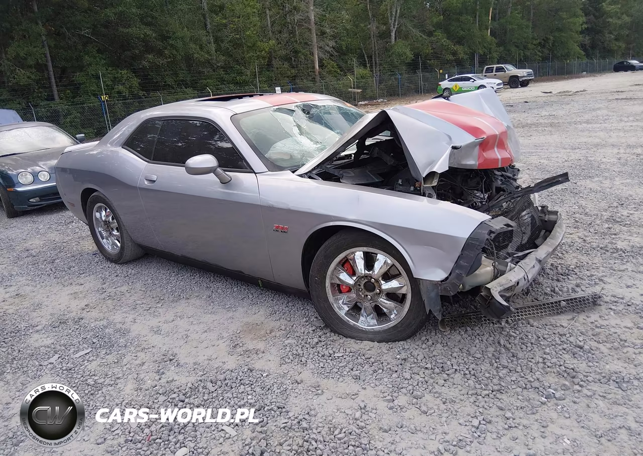 2014 Dodge Challenger Srt8 – zdjęcie 1 z 16