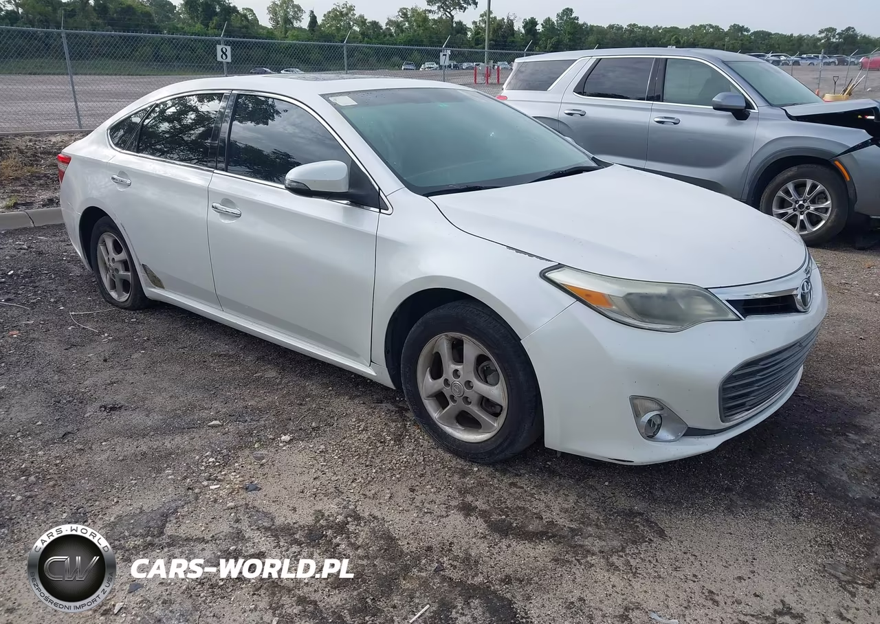 2013 Toyota Avalon Limited – zdjęcie 1 z 15