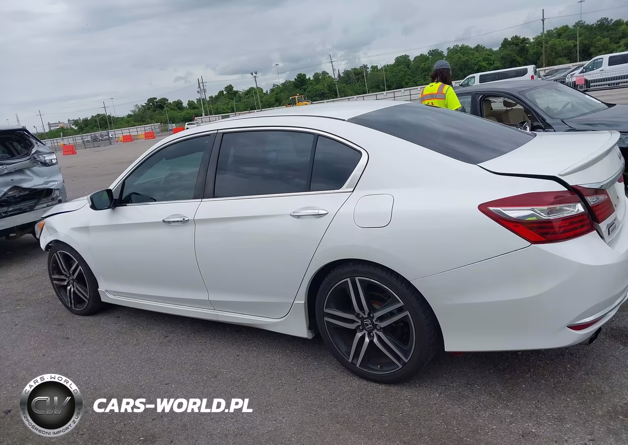 2016 Honda Accord Sport VIN:1HGCR2F54GA206283 - 15
