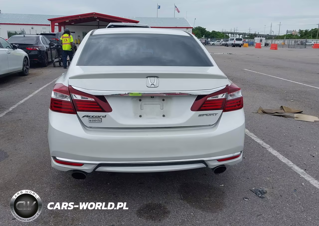 2016 Honda Accord Sport VIN:1HGCR2F54GA206283 - 17