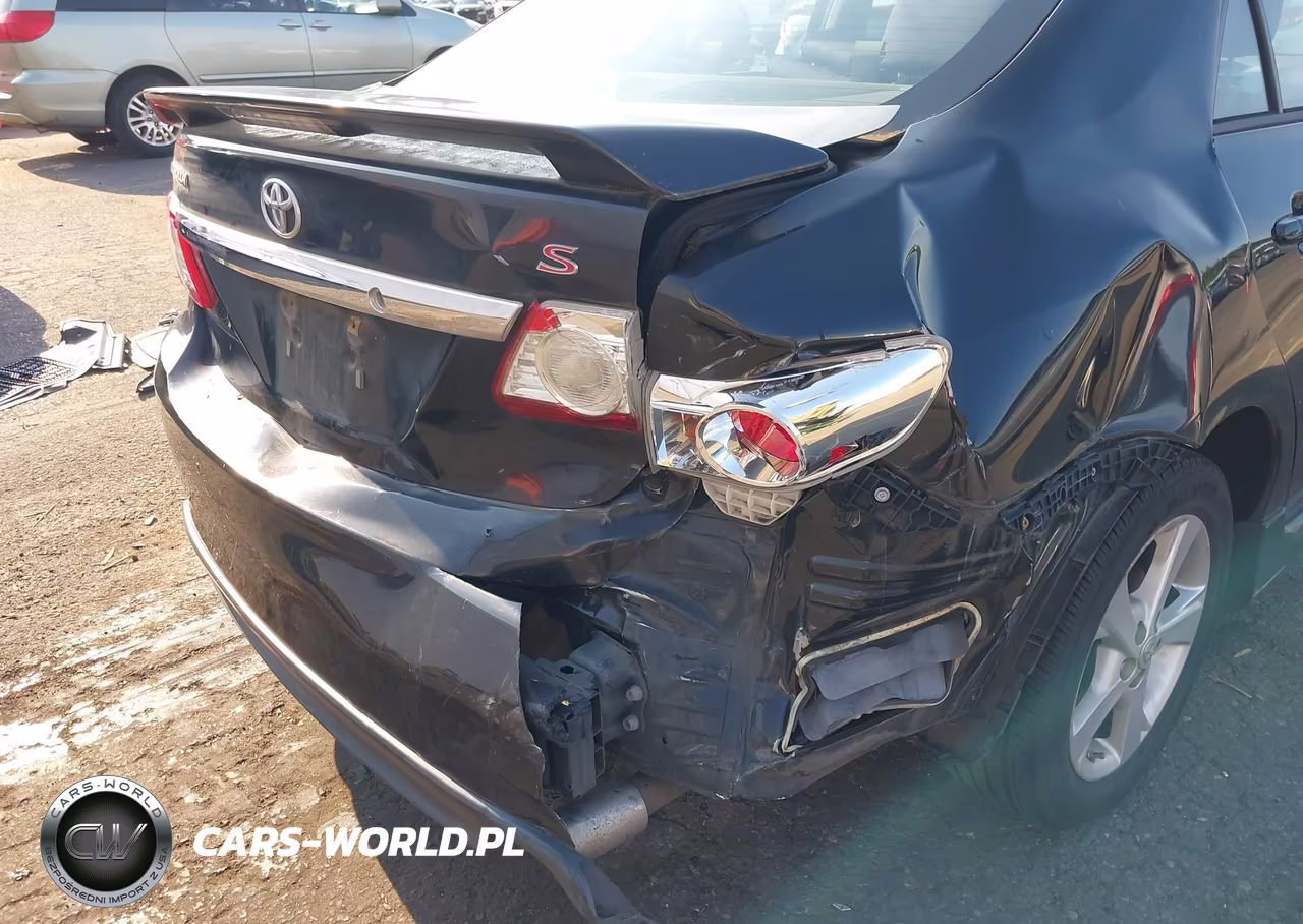 2012 Toyota Corolla S VIN:2T1BU4EE1CC858984 - 17