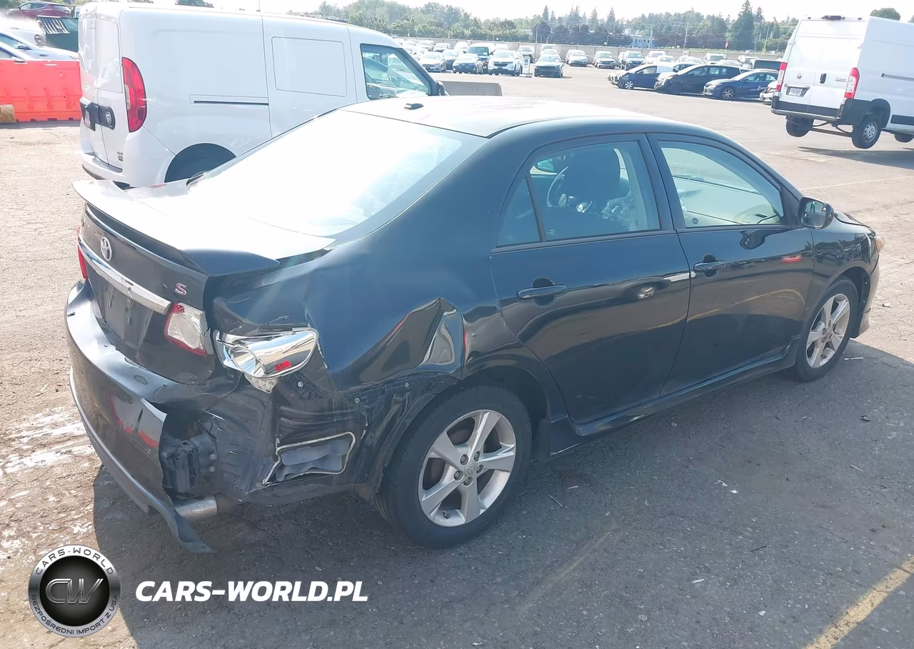 2012 Toyota Corolla S VIN:2T1BU4EE1CC858984 - 4