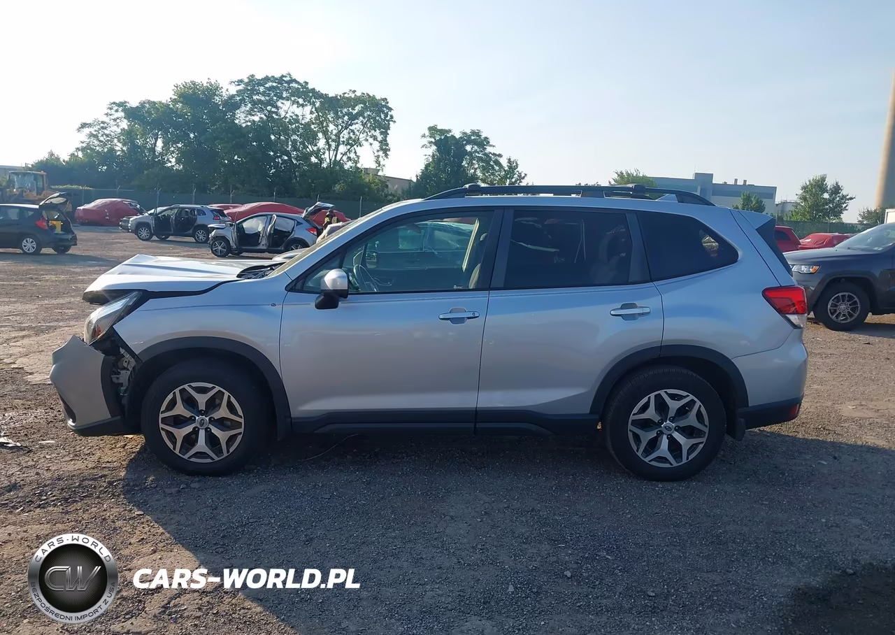 2019 Subaru Forester Premium VIN:JF2SKAGCXKH452844 - 14