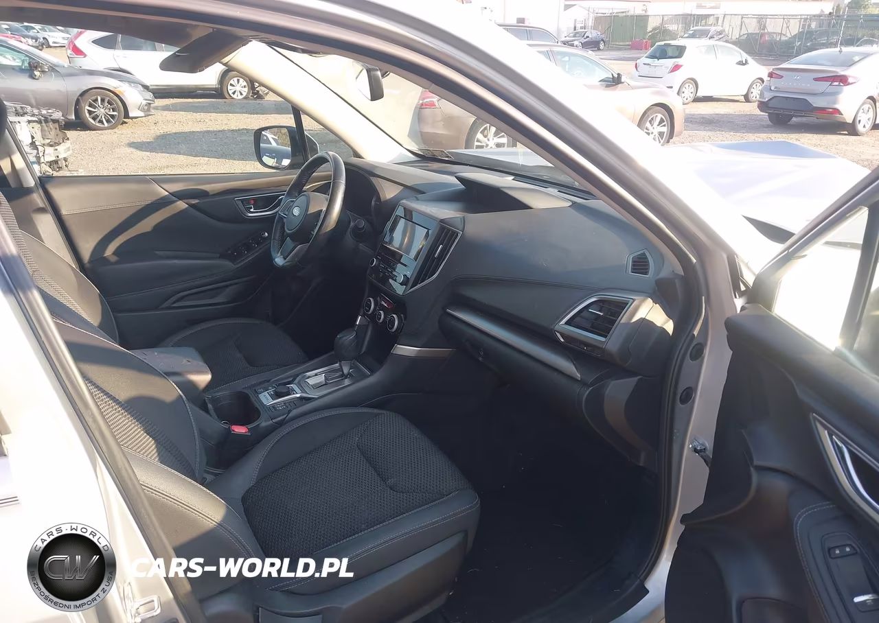 2019 Subaru Forester Premium VIN:JF2SKAGCXKH452844 - 5