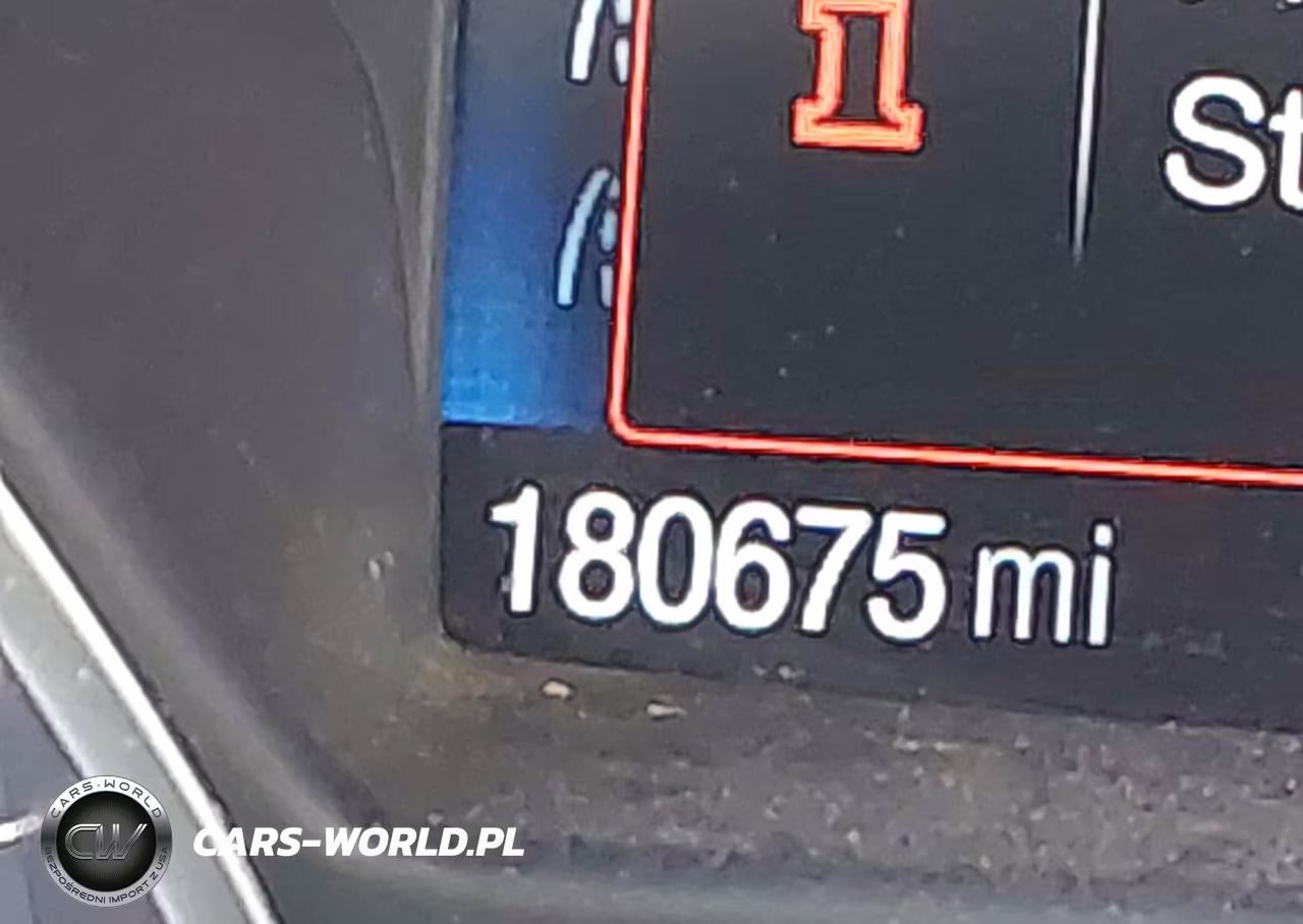 2018 Ford Escape Titanium VIN:1FMCU0J91JUD43615 - 15