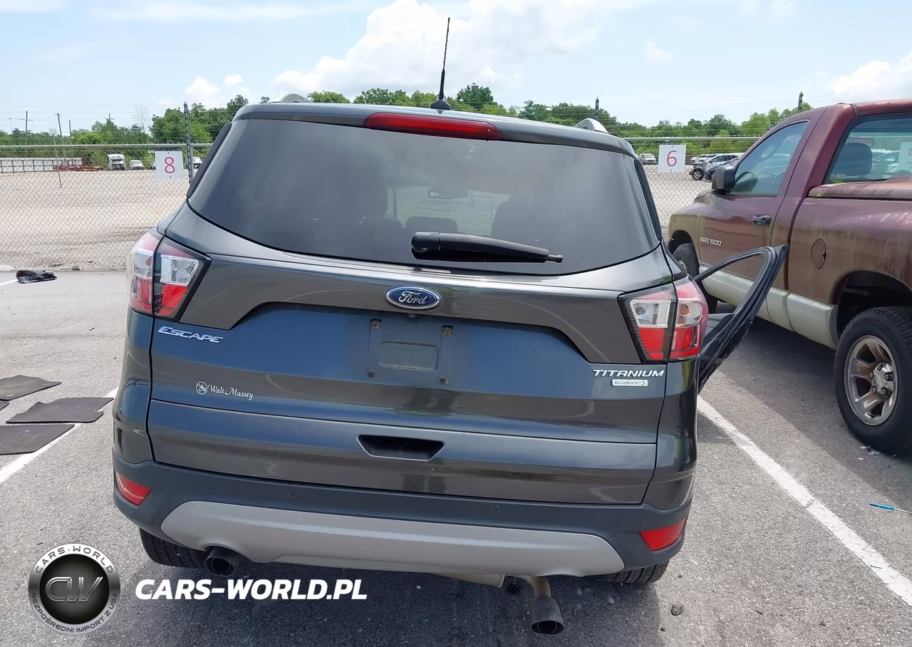 2018 Ford Escape Titanium VIN:1FMCU0J91JUD43615 - 16