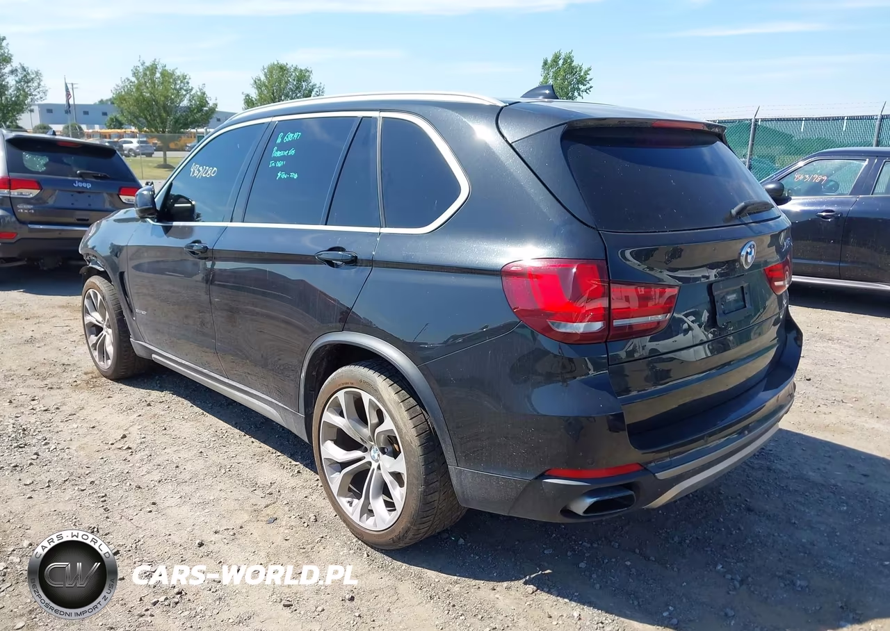 2018 BMW X5 xDrive50I VIN:5UXKR6C55J0U15825 - 3