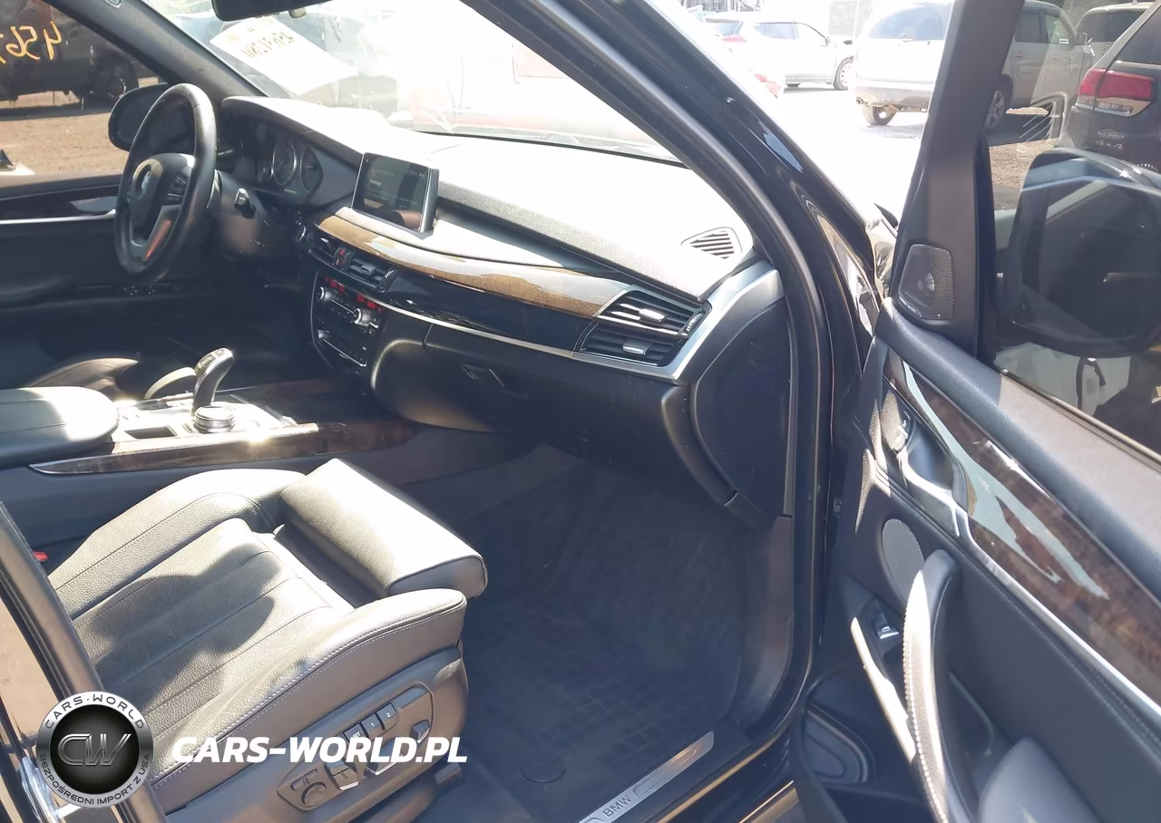 2018 BMW X5 xDrive50I VIN:5UXKR6C55J0U15825 - 5