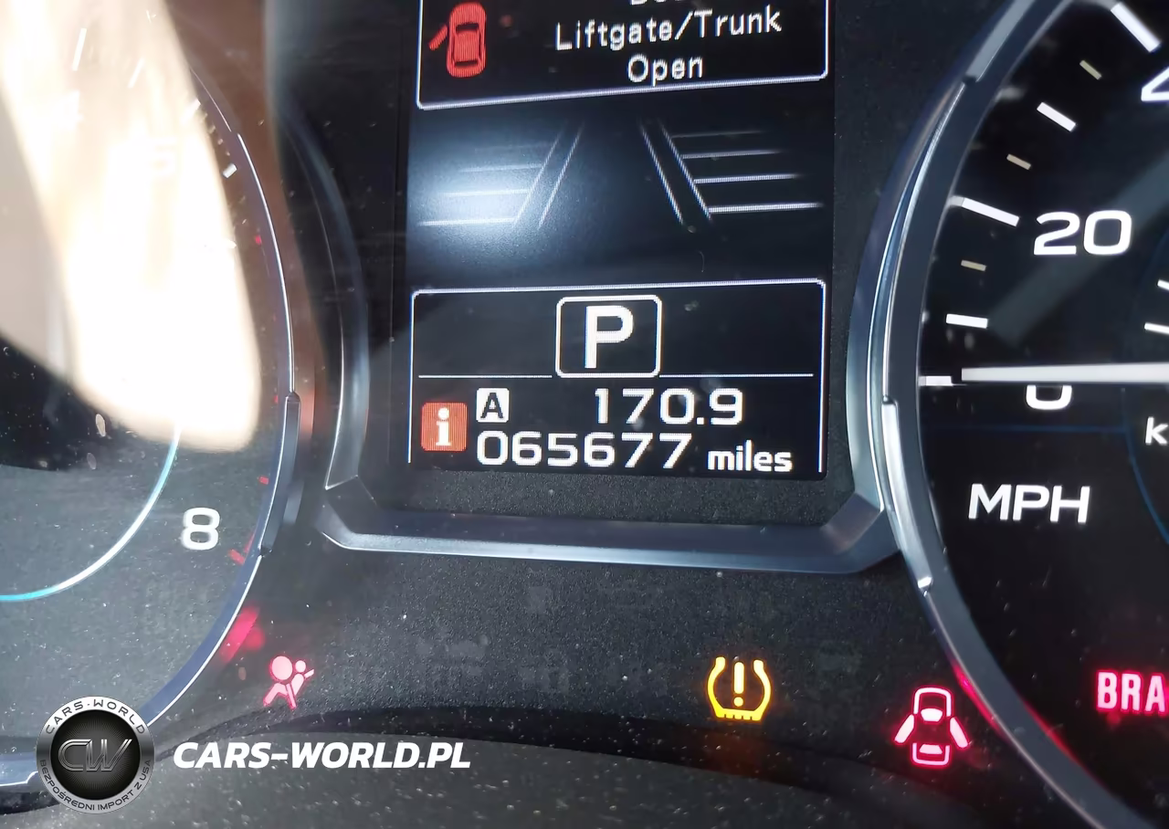 2018 Subaru Forester 2.5I Premium VIN:JF2SJAGC3JH570638 - 15