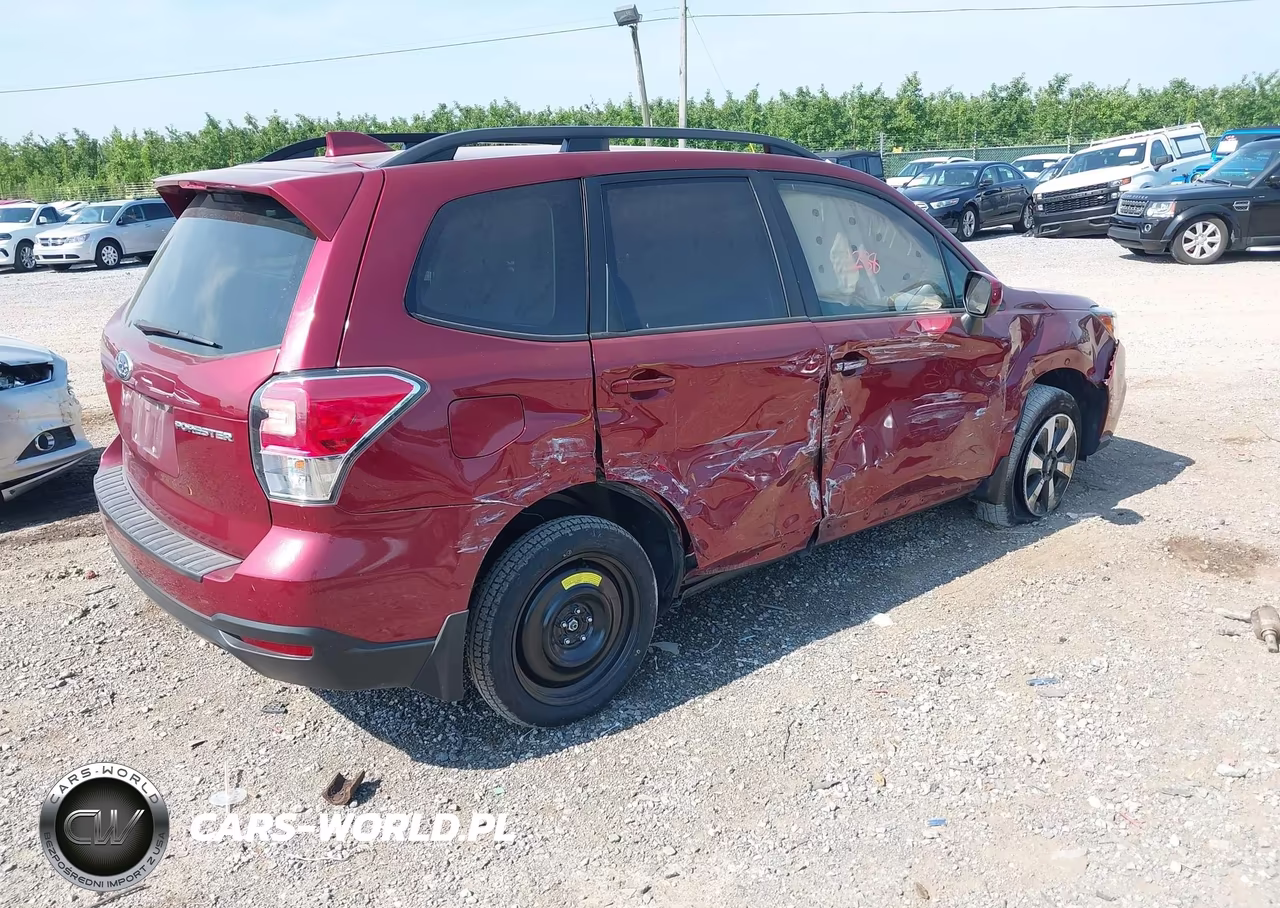 2018 Subaru Forester 2.5I Premium VIN:JF2SJAGC3JH570638 - 4