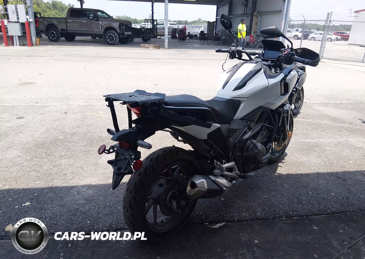 2025 Honda Nc750 Xd VIN:JH2RH2316SK000325 - 4