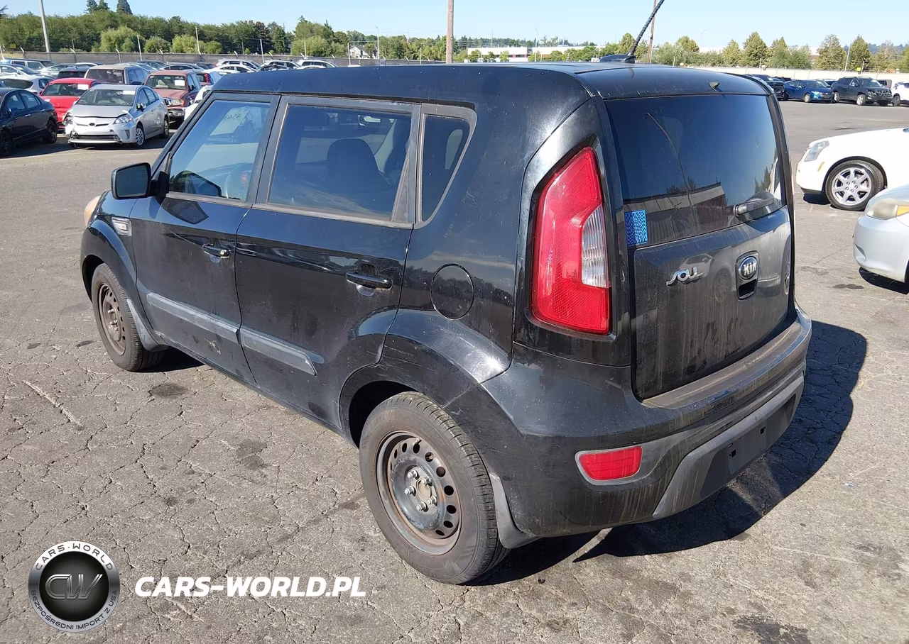 2013 Kia Soul VIN:KNDJT2A59D7566320 - 3