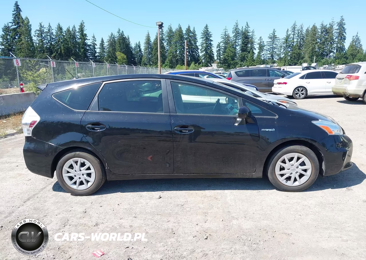 2013 Toyota Prius V Two VIN:JTDZN3EU4D3221269 - 13