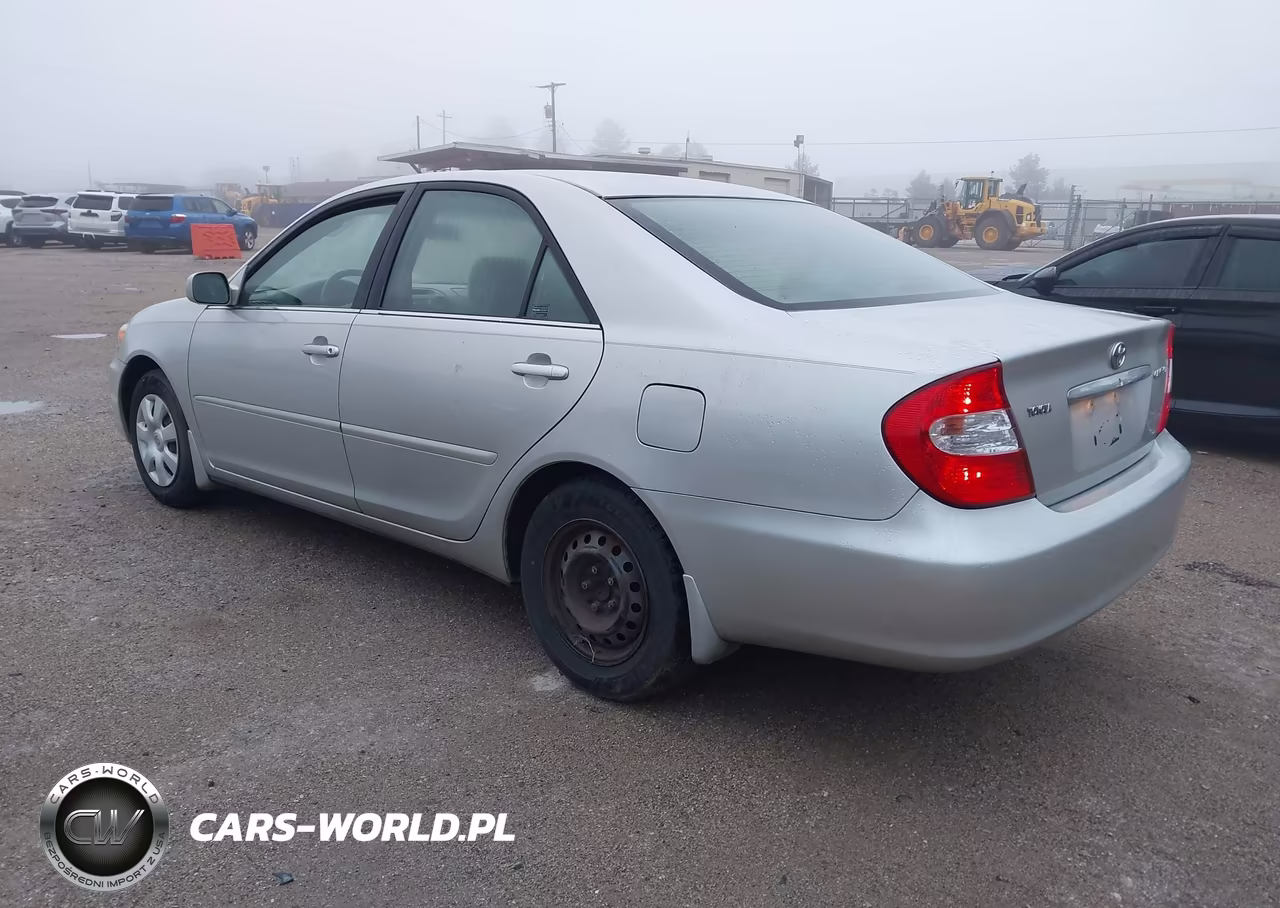 2004 Toyota Camry Le VIN:4T1BE30K74U905911 - 3