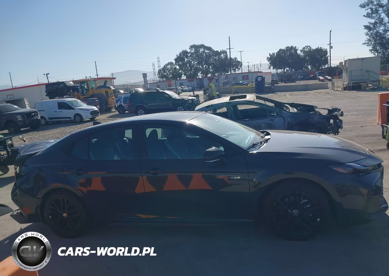 2026 Toyota Camry Se VIN:4T1DAACKXTU670410 - 13