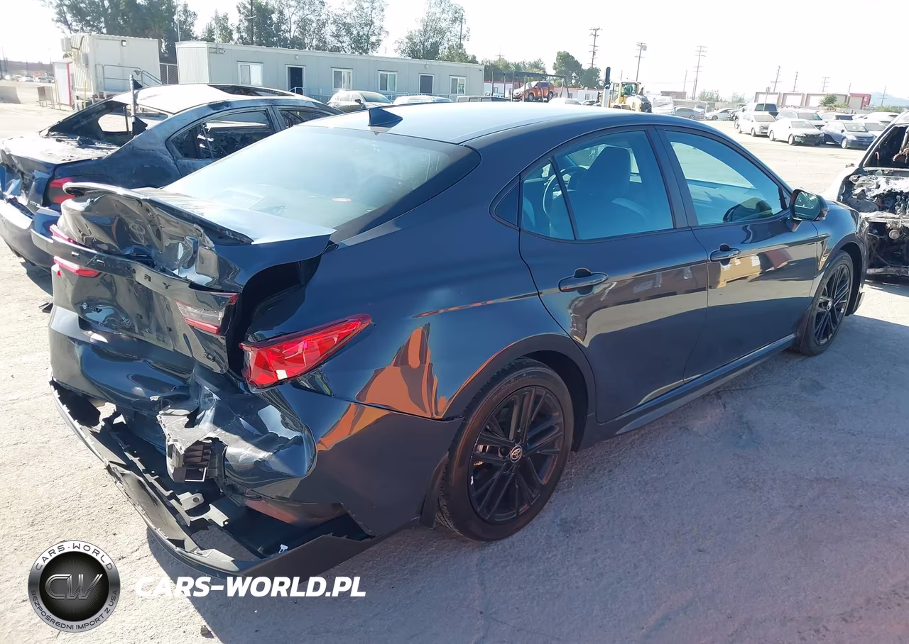 2026 Toyota Camry Se VIN:4T1DAACKXTU670410 - 4