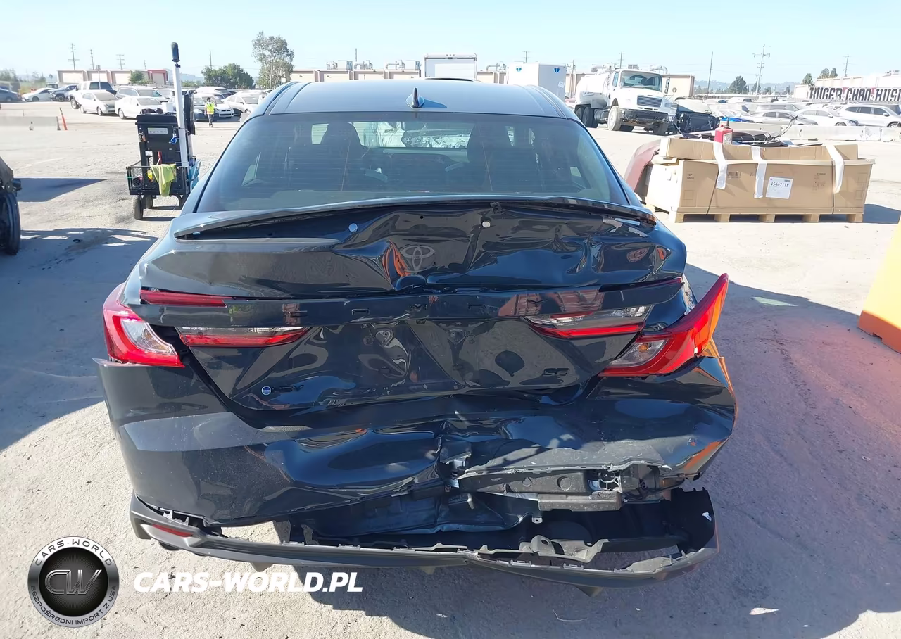 2026 Toyota Camry Se VIN:4T1DAACKXTU670410 - 6