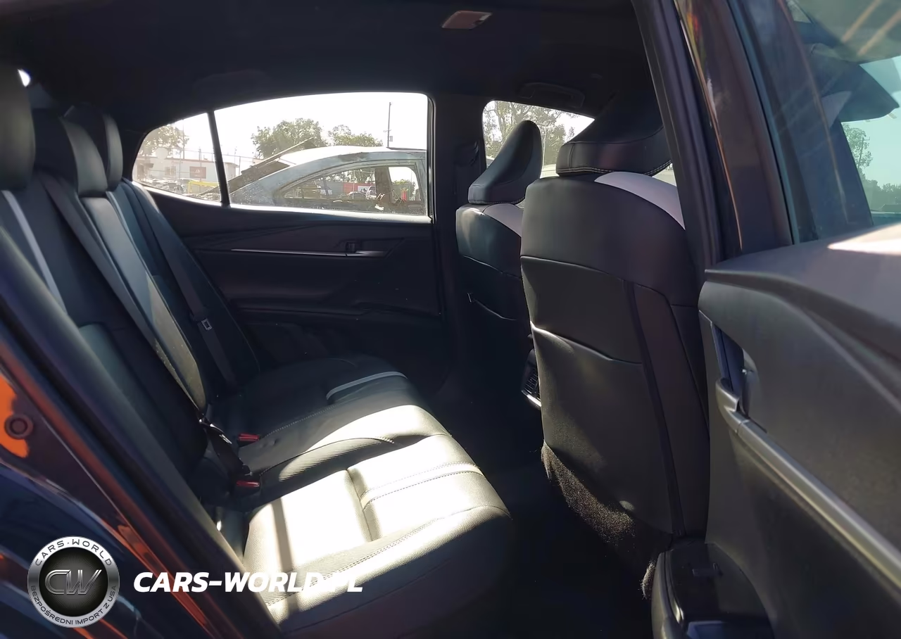 2026 Toyota Camry Se VIN:4T1DAACKXTU670410 - 8