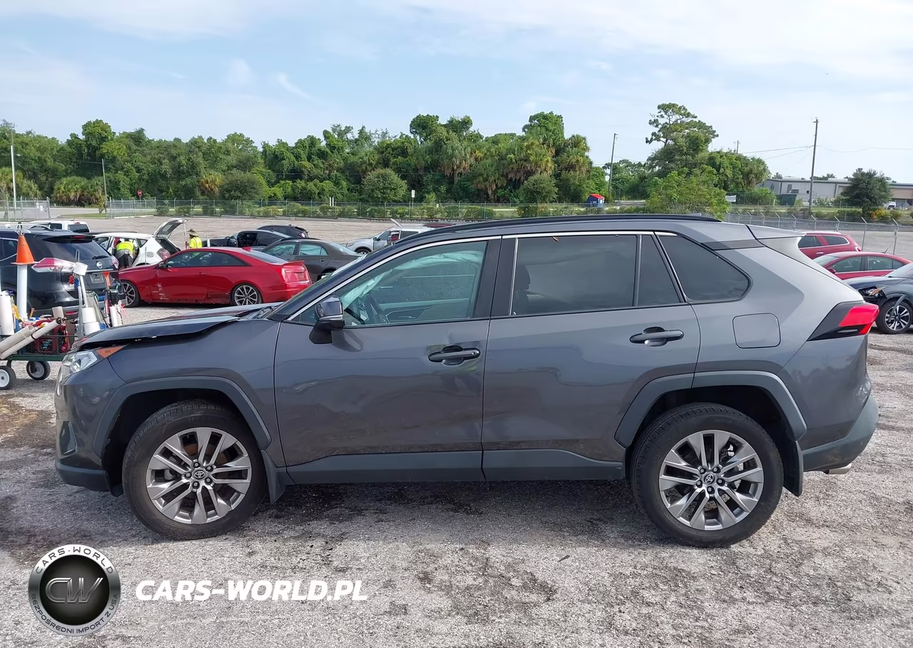 2021 Toyota Rav4 Xle Premium VIN:2T3C1RFV5MC172206 - 14