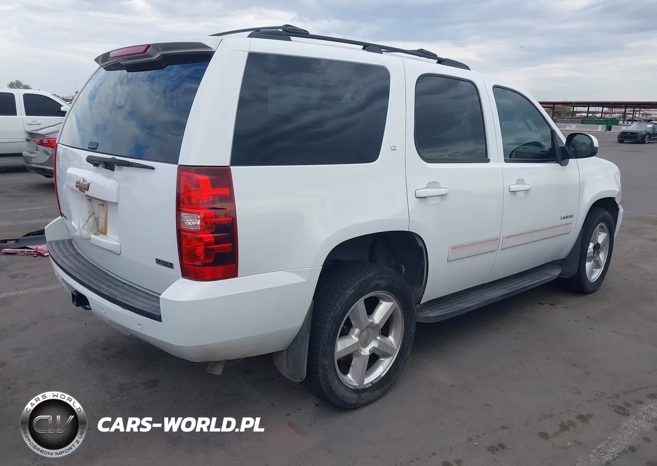 2010 Chevrolet Tahoe Lt VIN:1GNUKBE04AR274094 - 4