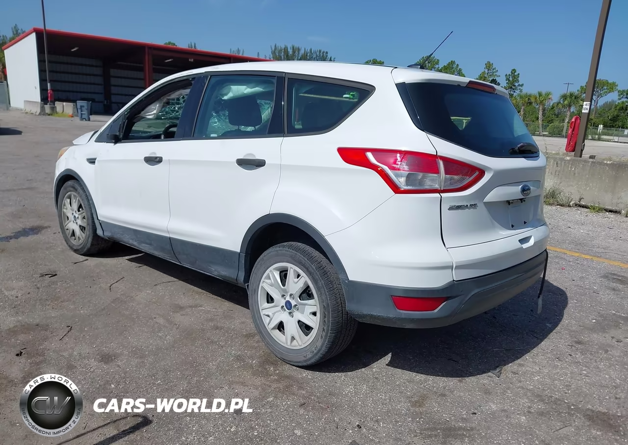 2015 Ford Escape S VIN:1FMCU0F7XFUB65427 - 3
