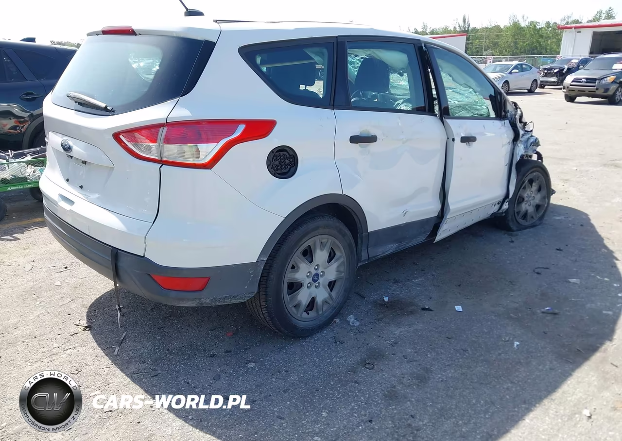 2015 Ford Escape S VIN:1FMCU0F7XFUB65427 - 4