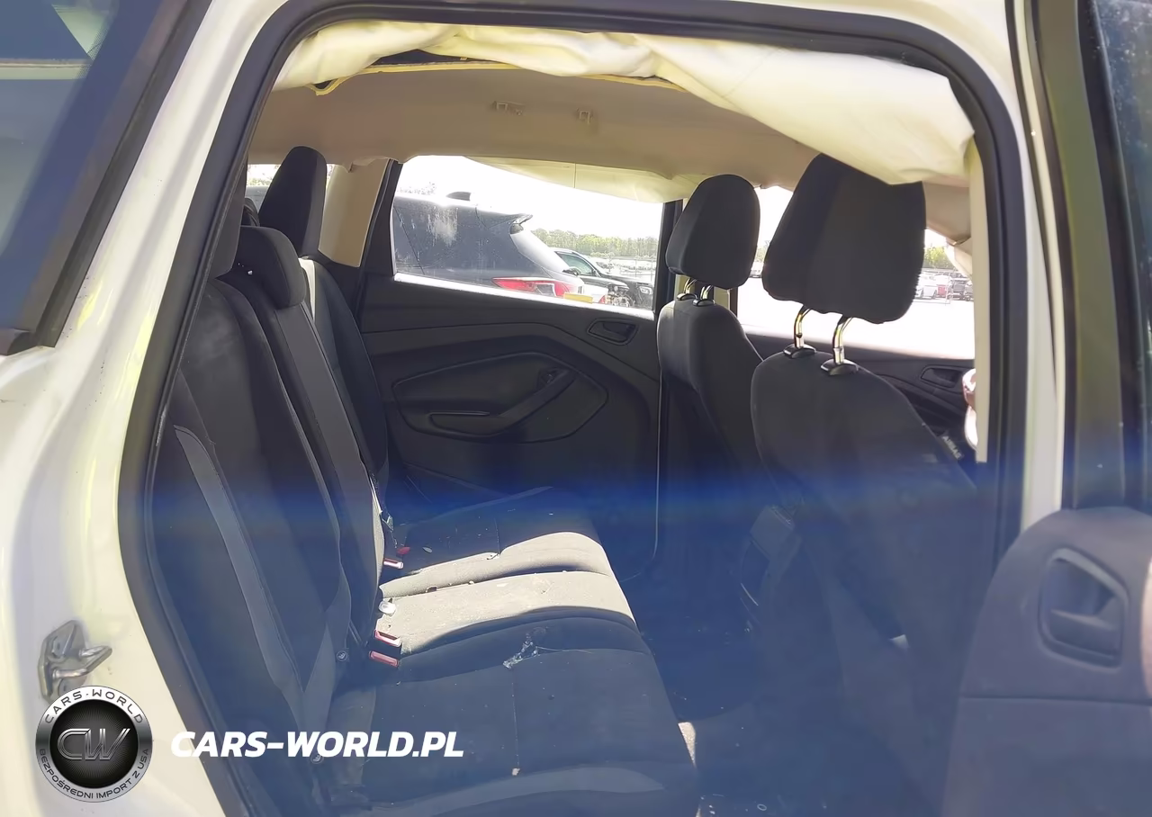 2015 Ford Escape S VIN:1FMCU0F7XFUB65427 - 8