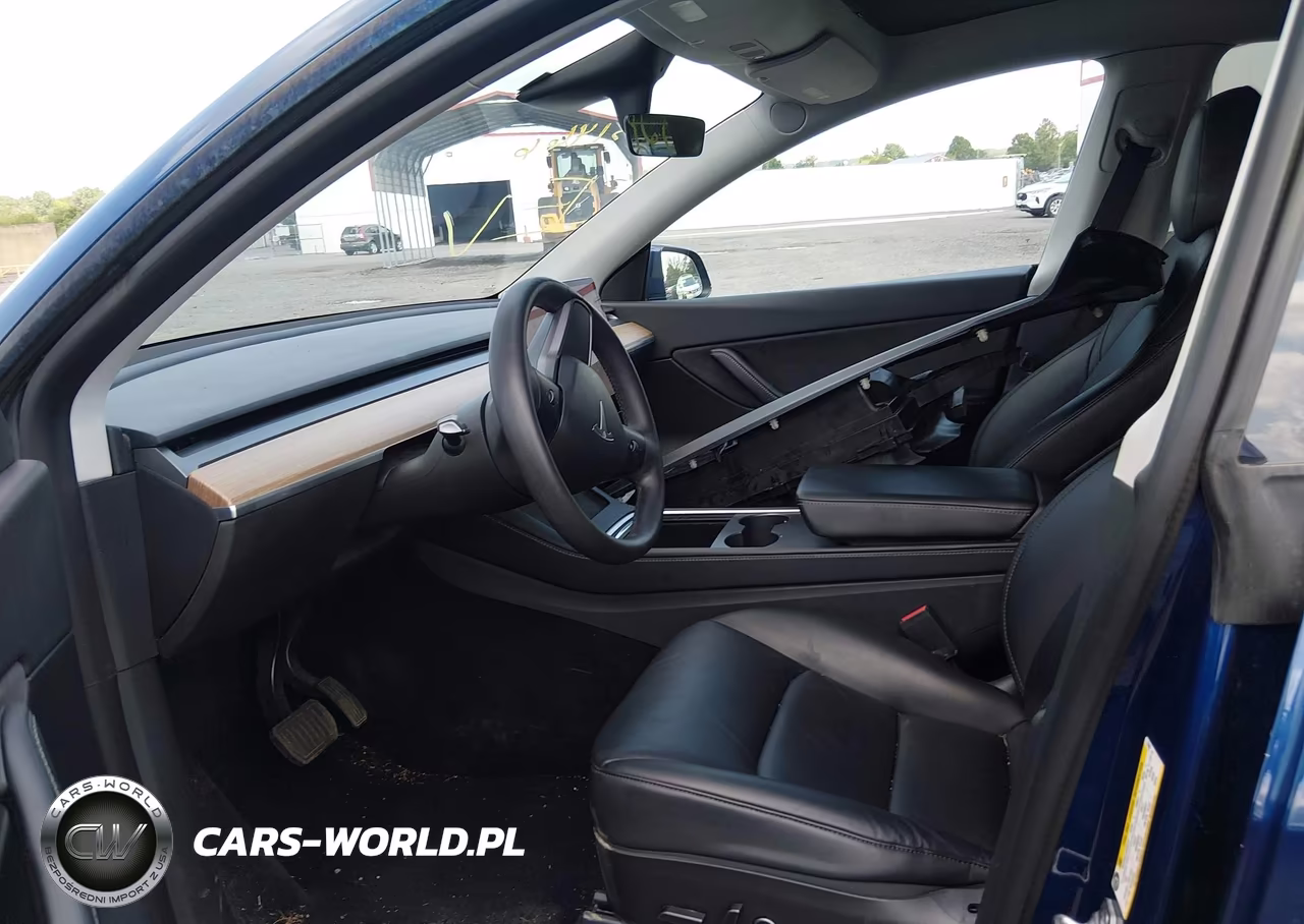 2022 Tesla Model Y Long Range Dual Motor All-Wheel Drive VIN:7SAYGDEE6NF372867 - 5