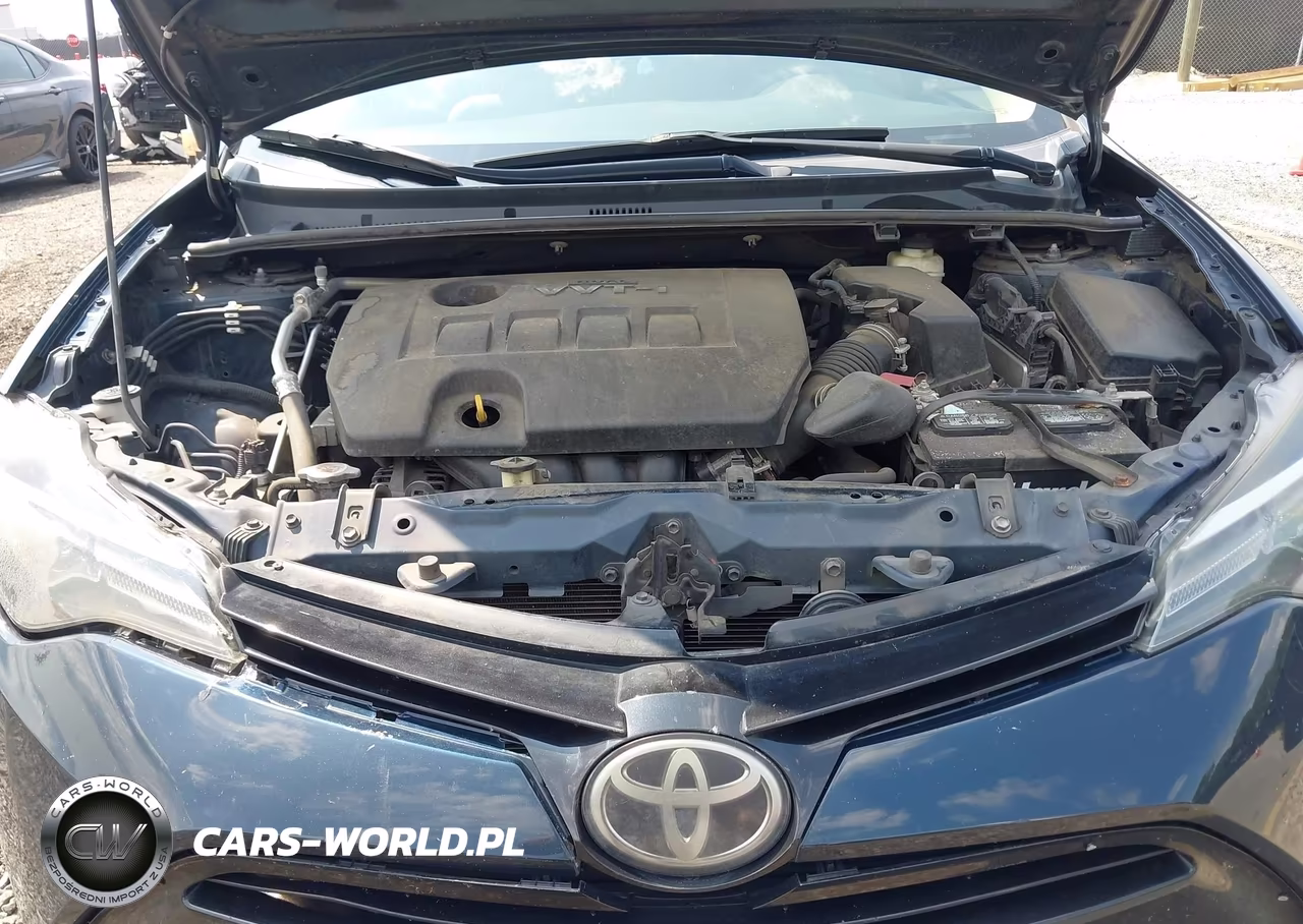 2017 Toyota Corolla Le VIN:2T1BURHE5HC863783 - 10