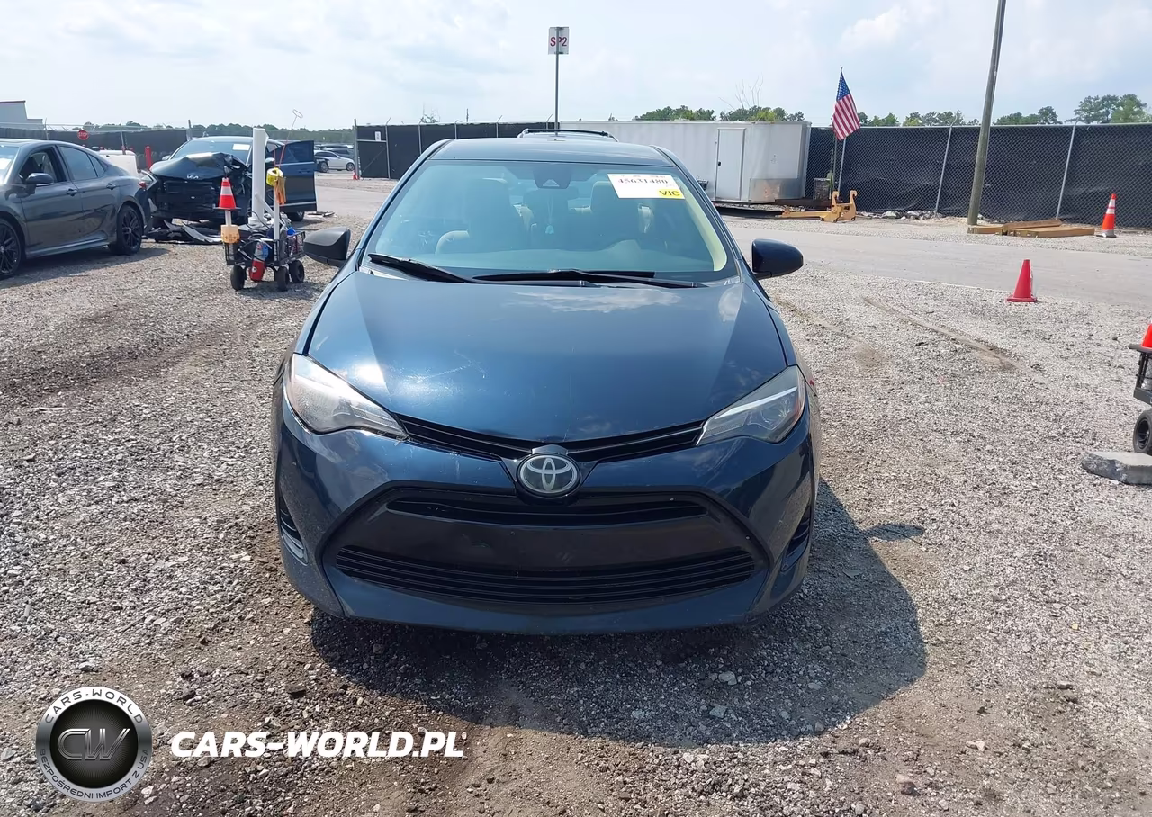 2017 Toyota Corolla Le VIN:2T1BURHE5HC863783 - 12