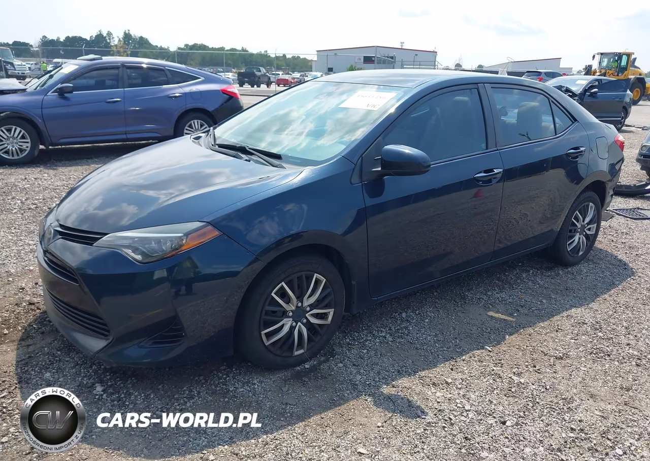2017 Toyota Corolla Le VIN:2T1BURHE5HC863783 - 2