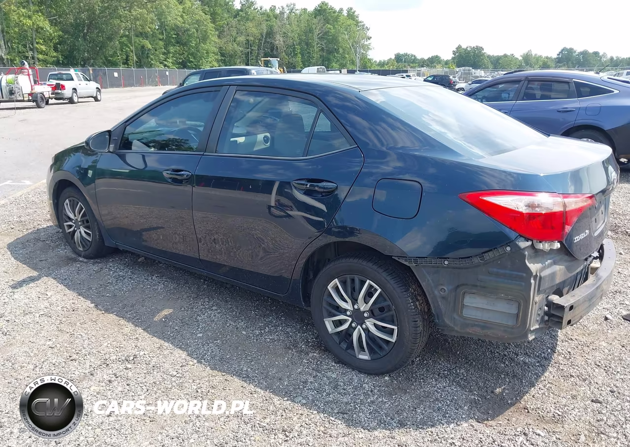 2017 Toyota Corolla Le VIN:2T1BURHE5HC863783 - 3