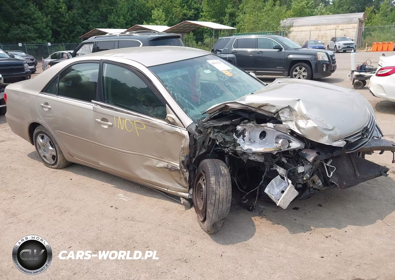 2005 Toyota Camry Le – zdjęcie 1 z 16